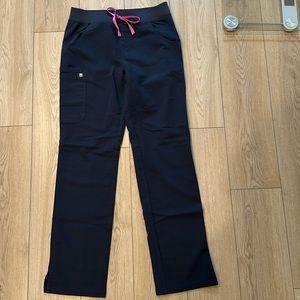 FIGS SCRUB SET size small in the color night sky